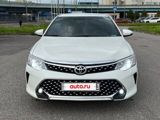 2015 Toyota Camry VII (XV50) Рестайлинг, белый, 1750000 рублей, вид 3