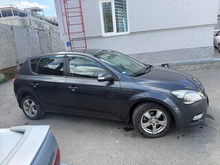 2010 Kia Ceed I Рестайлинг, серый, 700000 рублей, вид 2