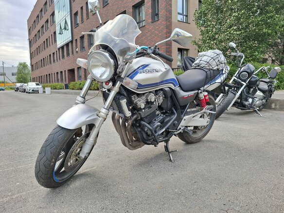 1999 Honda CB 400 Super Four, серебристый, 310000 рублей - вид 6