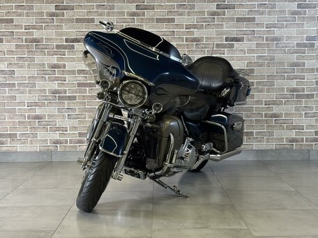 2009 Harley-Davidson CVO, синий, 1125000 рублей, вид 2