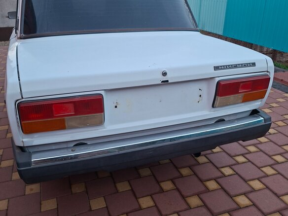 2001 Lada (ВАЗ) 2107, белый, 165000 рублей - вид 3