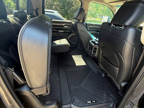 2019 Ram 1500 Crew Cab V, серый, 5700000 рублей - вид 10