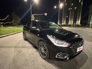 2017 Hyundai Solaris II, чёрный, 1190000 рублей, вид 2