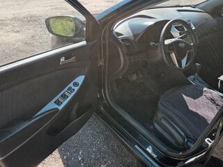 2016 Hyundai Solaris I Рестайлинг, чёрный, 750000 рублей, вид 4