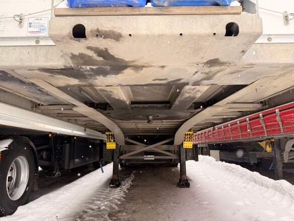 2018 Schmitz Cargobull SPR, серебристый, 3500000 рублей - вид 11