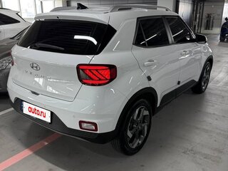 2021 Hyundai Venue I, белый, 2200000 рублей, вид 3
