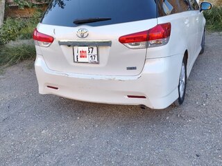 2010 Toyota Wish II, белый, 900000 рублей, вид 2