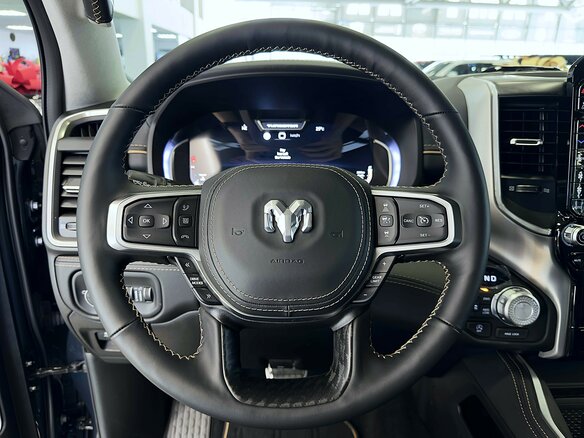 2026 Ram 1500 Crew Cab V Рестайлинг, синий, 10363129 рублей - вид 22