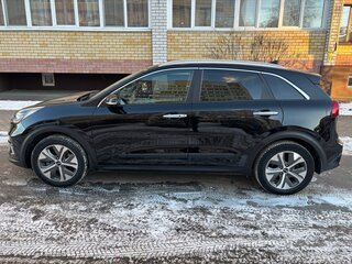 2020 Kia Niro I Рестайлинг, чёрный, 3199000 рублей, вид 5