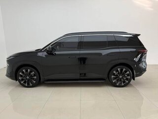 2025 Toyota bZ3X 67.9 kWh, чёрный, 2600000 рублей, вид 4