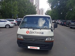2002 Toyota HiAce H100, белый, 900000 рублей, вид 2