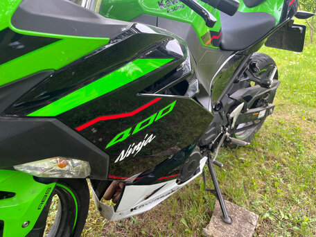 2022 Kawasaki Ninja 400, зелёный, 650000 рублей, вид 5