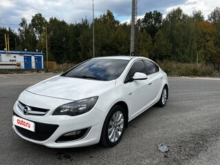 2014 Opel Astra J Рестайлинг, белый, 799000 рублей, вид 1