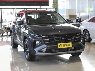 2025 Hyundai Tucson IV Рестайлинг, серый, 3800000 рублей, вид 3