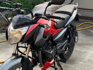 Bajaj Pulsar 125