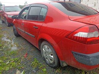 2004 Renault Megane II, красный, 200000 рублей, вид 4