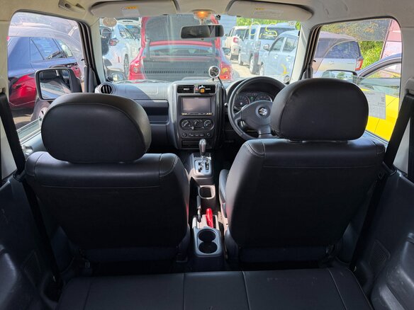 2010 Suzuki Jimny Kei car III Рестайлинг 1, чёрный - вид 10