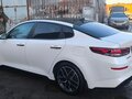 2019 Kia Optima IV Рестайлинг, белый, 1730000 рублей - вид 4