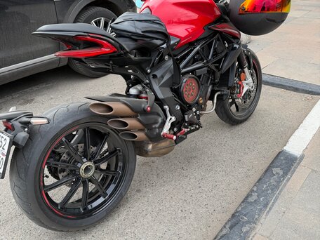 2021 MV Agusta Dragster 800, красный, 1100000 рублей, вид 4