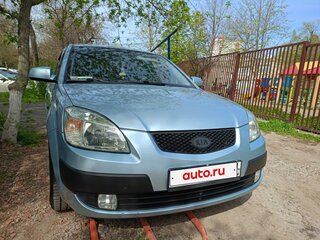 2009 Kia Rio II, серебристый, 600000 рублей, вид 3