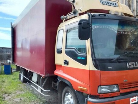 1996 Isuzu Forward (F-Series), красный, 1650000 рублей, вид 2
