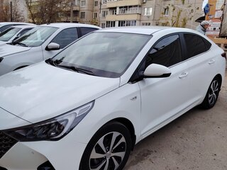 2020 Hyundai Solaris II Рестайлинг, белый, 1370000 рублей, вид 2