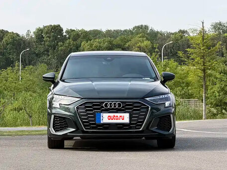 2023 Audi A3 35 TFSI Long IV (8Y), зелёный, 2111099 рублей, вид 2