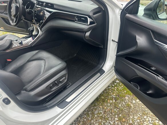 2020 Toyota Camry VIII (XV70), белый, 2650000 рублей - вид 8