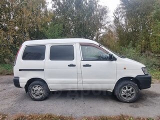 1999 Toyota Town Ace III, белый, 300000 рублей, вид 3