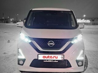 2019 Nissan Dayz MHEV II, белый, 950000 рублей, вид 4
