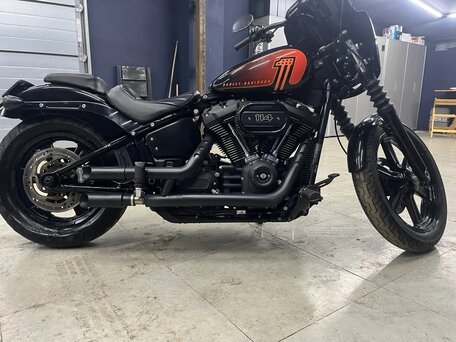 2021 Harley-Davidson Street Bob, чёрный, 1350000 рублей, вид 1
