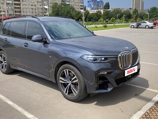 2021 BMW X7 30d I (G07), серый, 9900000 рублей, вид 3