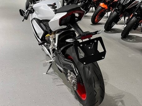 2022 Ducati Panigale V2, белый, 2000000 рублей, вид 5