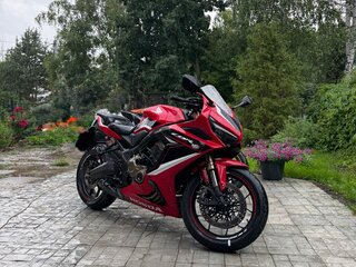 2021 Honda CBR 650R, красный, 950000 рублей, вид 5