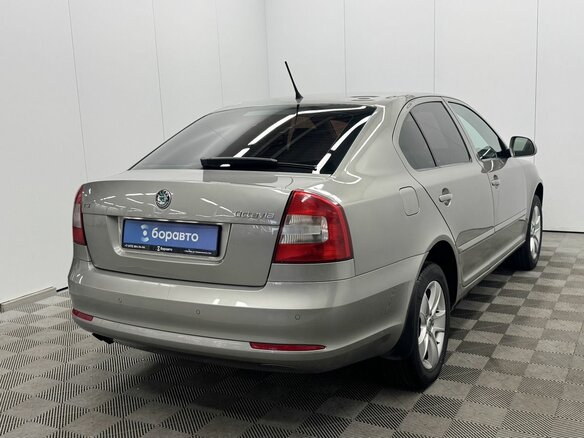 2012 Skoda Octavia II (A5) Рестайлинг, бежевый, 880000 рублей - вид 4
