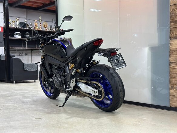 2021 Yamaha MT-09 (FZ-09), синий, 999999 рублей - вид 3