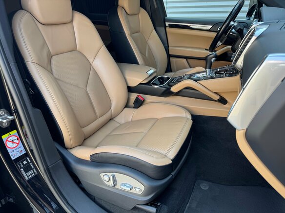 2015 Porsche Cayenne S II Рестайлинг (958), чёрный, 3790000 рублей - вид 33
