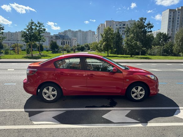 2011 Mazda 3 II (BL) Рестайлинг, красный, 1650000 рублей - вид 6