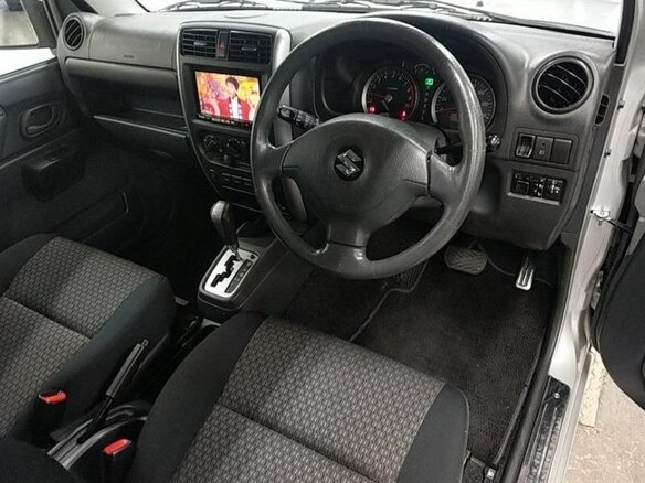 2011 Suzuki Jimny Kei car III Рестайлинг 1, серебристый, 1050000 рублей - вид 12