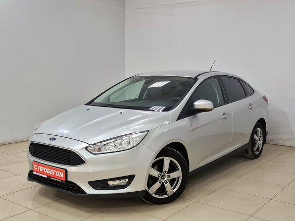 2017 Ford Focus III Рестайлинг, серебристый, 1290000 рублей