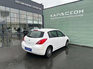 2013 Nissan Tiida I Рестайлинг, белый, 750000 рублей, вид 2