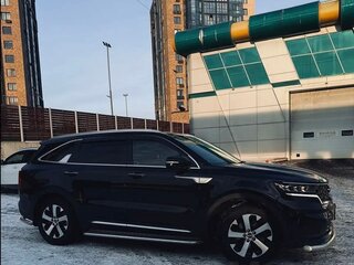 2021 Kia Sorento IV, чёрный, 3890000 рублей, вид 4