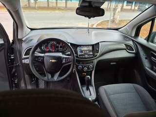 2019 Chevrolet Trax I Рестайлинг, серый, 1880000 рублей, вид 4