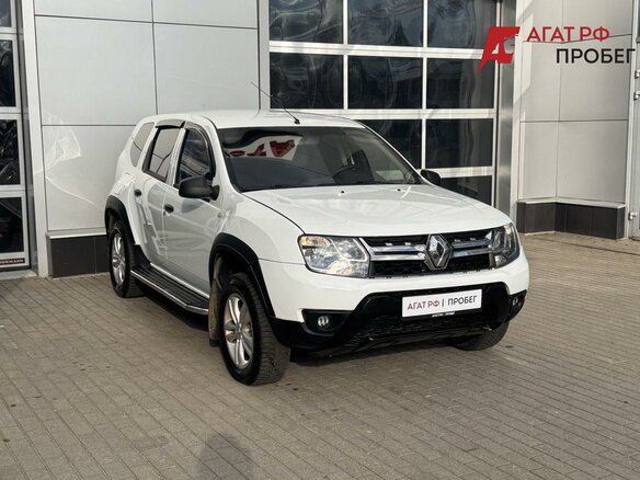 2017 Renault Duster I Рестайлинг, белый, 830000 рублей