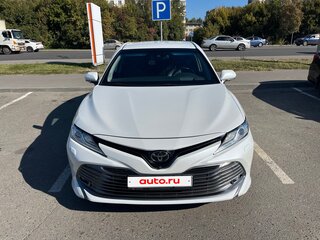 2020 Toyota Camry VIII (XV70), белый, 2999999 рублей, вид 1