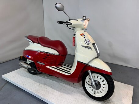 2019 Peugeot Django, красный, 210000 рублей, вид 3