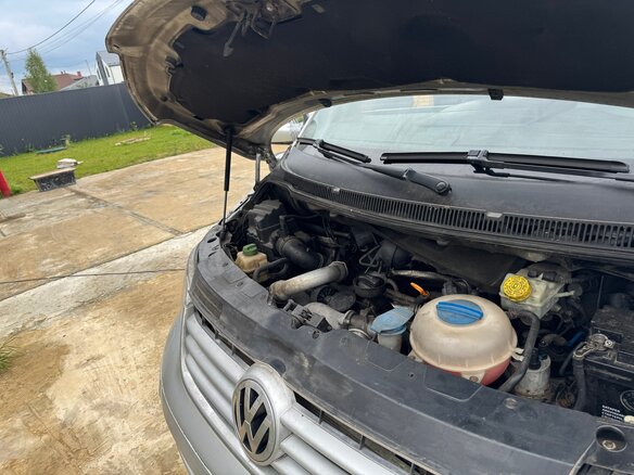 2004 Volkswagen Multivan T5, серебристый, 1210000 рублей - вид 16