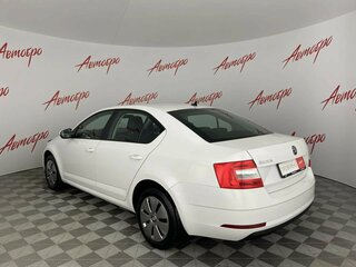 2019 Skoda Octavia III (A7) Рестайлинг, белый, 1485000 рублей, вид 3