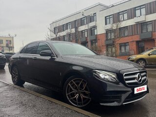 2019 Mercedes-Benz E-Класс 220 d V (W213, S213, C238), чёрный, 2350000 рублей, вид 1
