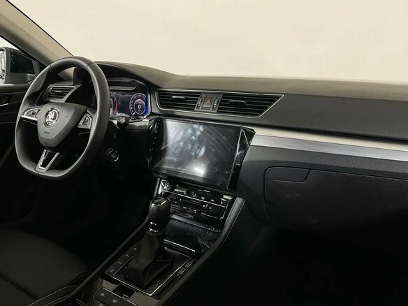 2026 Skoda Superb III Рестайлинг, чёрный, 3775000 рублей - вид 11